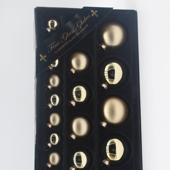 Vintage Target Box Of 21 Assorted Round Globe Gold Fine Glass Ornaments NOS - Picture 1 of 7